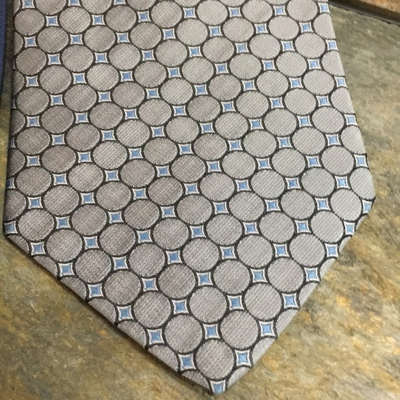 2 Tommy Hilfiger Silk ties - Picture 8 of 11